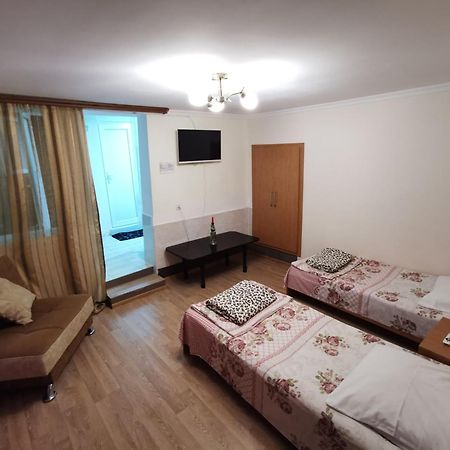 Guest House Natia Tbilisi Exterior foto